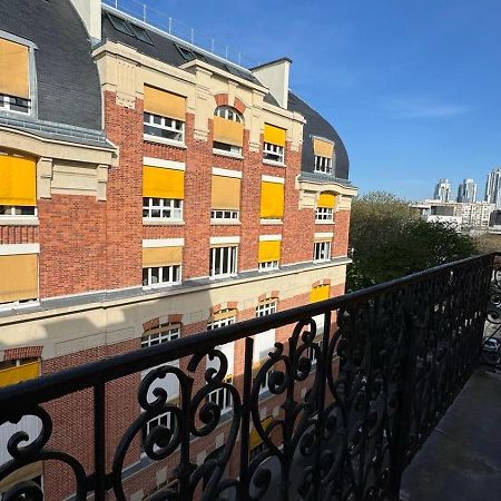 Appartement A Париж Екстериор снимка