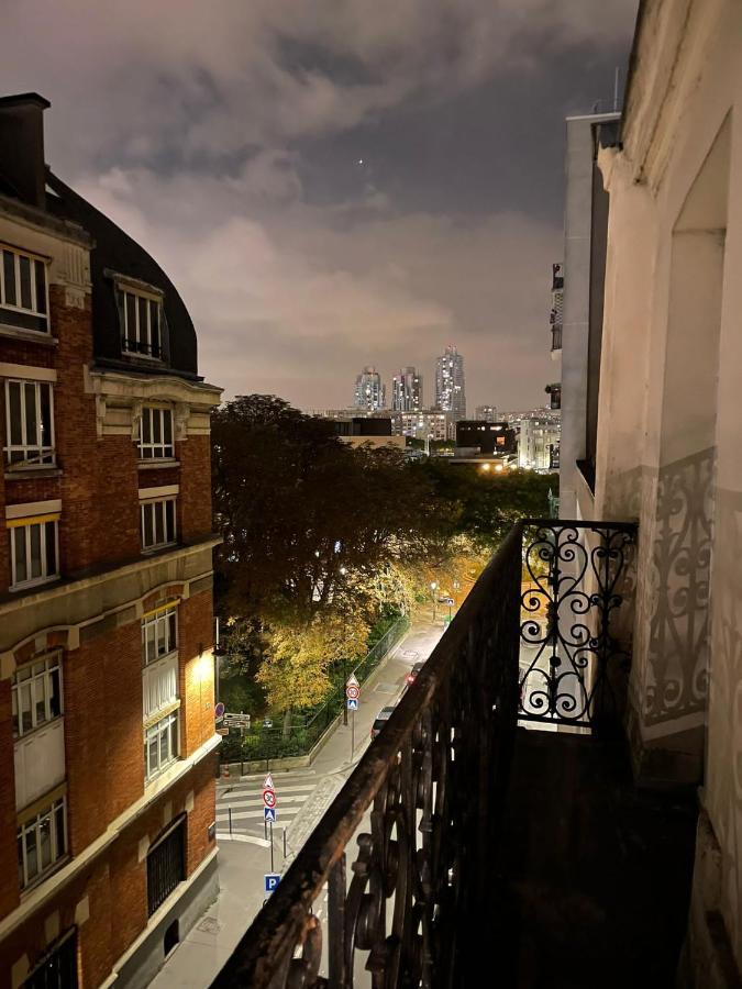 Appartement A Париж Екстериор снимка