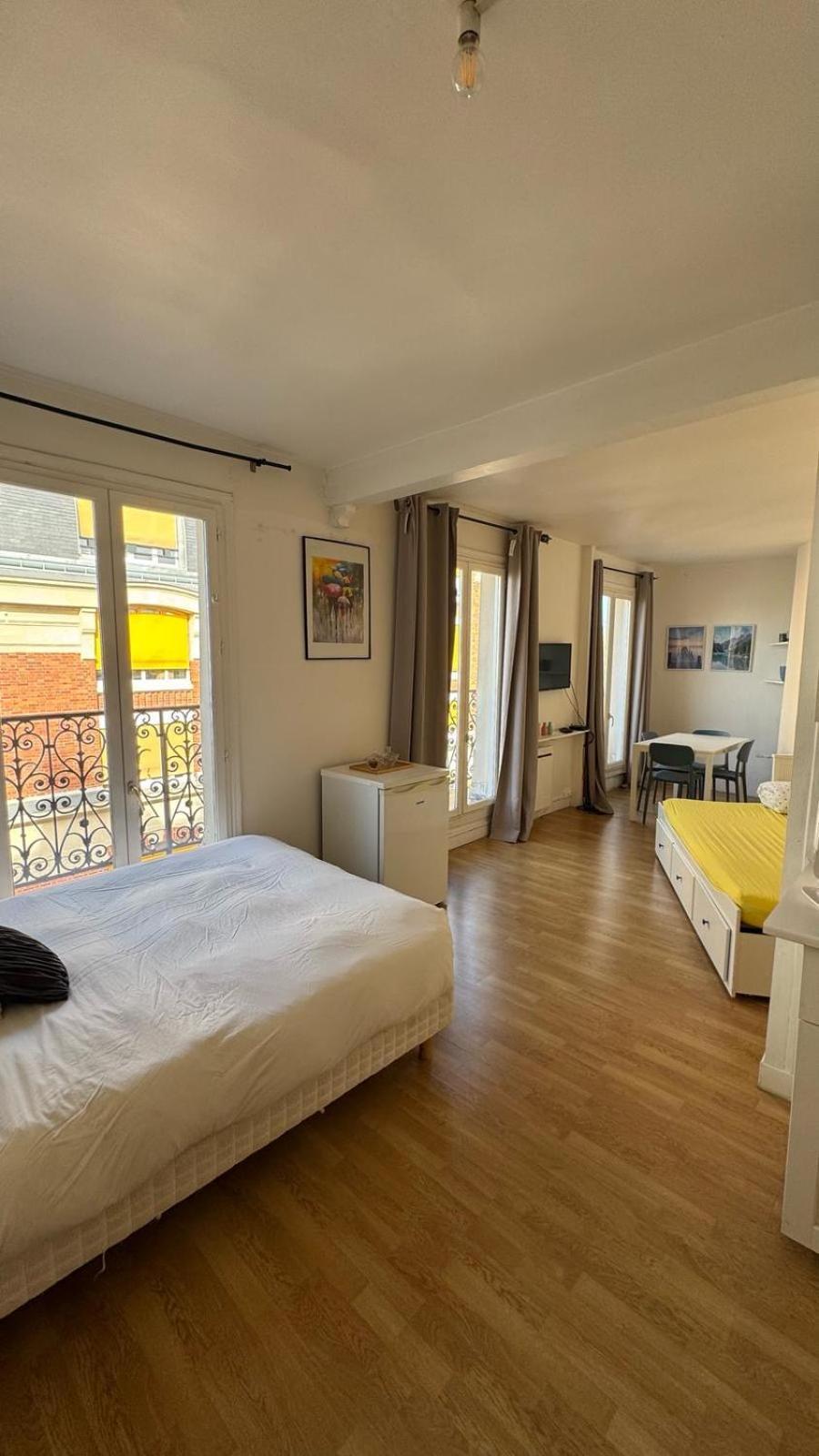 Appartement A Париж Екстериор снимка